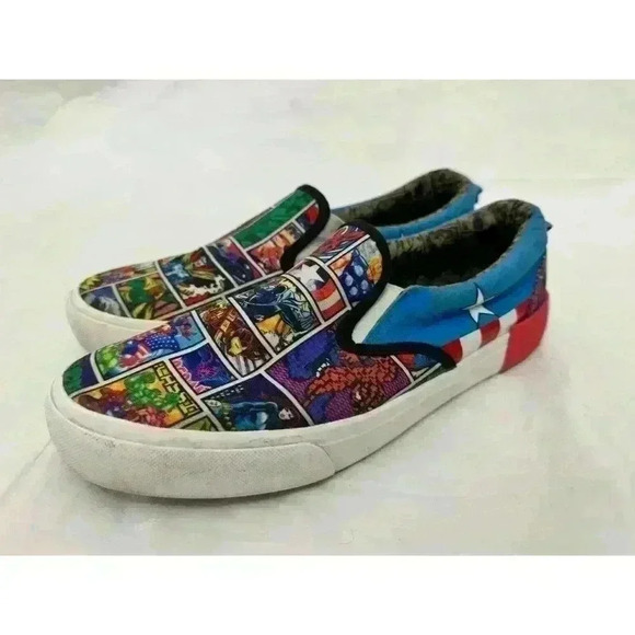 Marvel super heroes Canvas Slip On Shoes Size 9.5 Men's Ground Up Comic Book - Picture 1 of 8